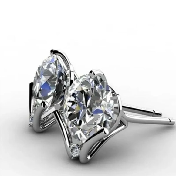 Women Jewelry Round Cut Cubic Zircon Fashion Stud Earring A Pair - Picture 3 of 8